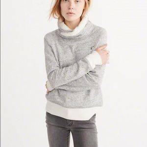 Abercrombie & Fitch Sherpa pullover sweatshirt